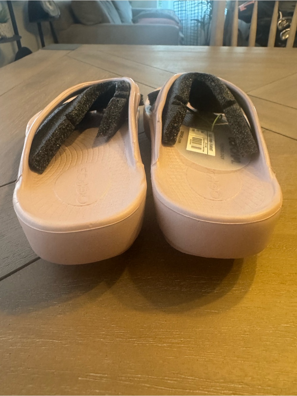 Oofos Oolala Recovery Sandals - Picture 2 of 11